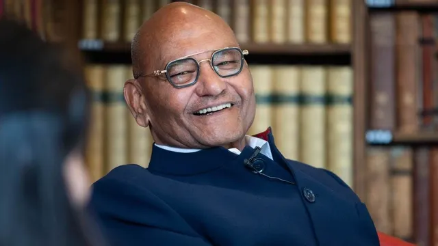 अनिल अग्रवाल ने बेच दिए अपनी कंपनी के शेयर, वेदांता लिमिटेड में घटी हिस्सेदारी; क्यों कम हो रहा स्टैक? अनिल अग्रवाल ने बेच दिए अपनी कंपनी के शेयर, वेदांता लिमिटेड में घटी हिस्सेदारी; क्यों कम हो रहा स्टैक?