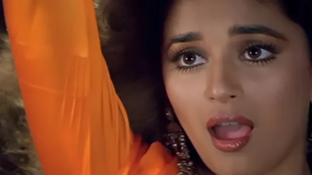 भजन गाने वाली सिंगर ने गाया Madhuri Dixit का सबसे बोल्ड गाना, 34 साल बाद भी है कल्ट क्लासिक भजन गाने वाली सिंगर ने गाया Madhuri Dixit का सबसे बोल्ड गाना, 34 साल बाद भी है कल्ट क्लासिक