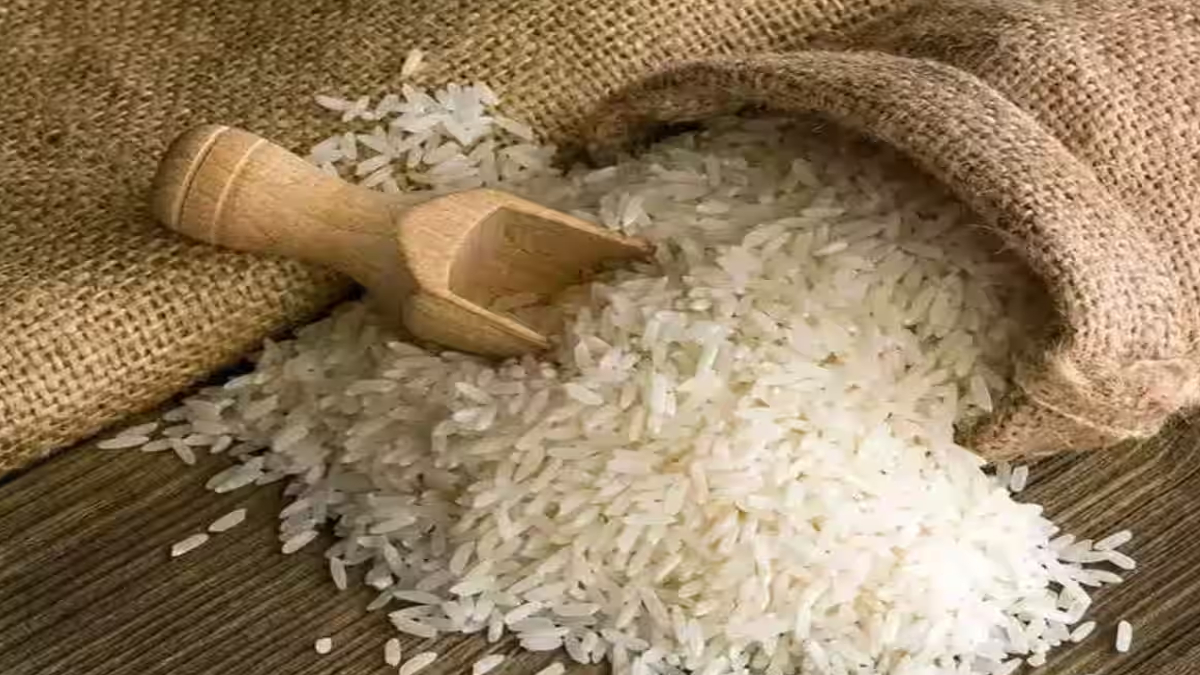 महंगा हुआ चावल: दाम में 15% उछाल, निर्यात में भी तेजी महंगा हुआ चावल: दाम में 15% उछाल, निर्यात में भी तेजी