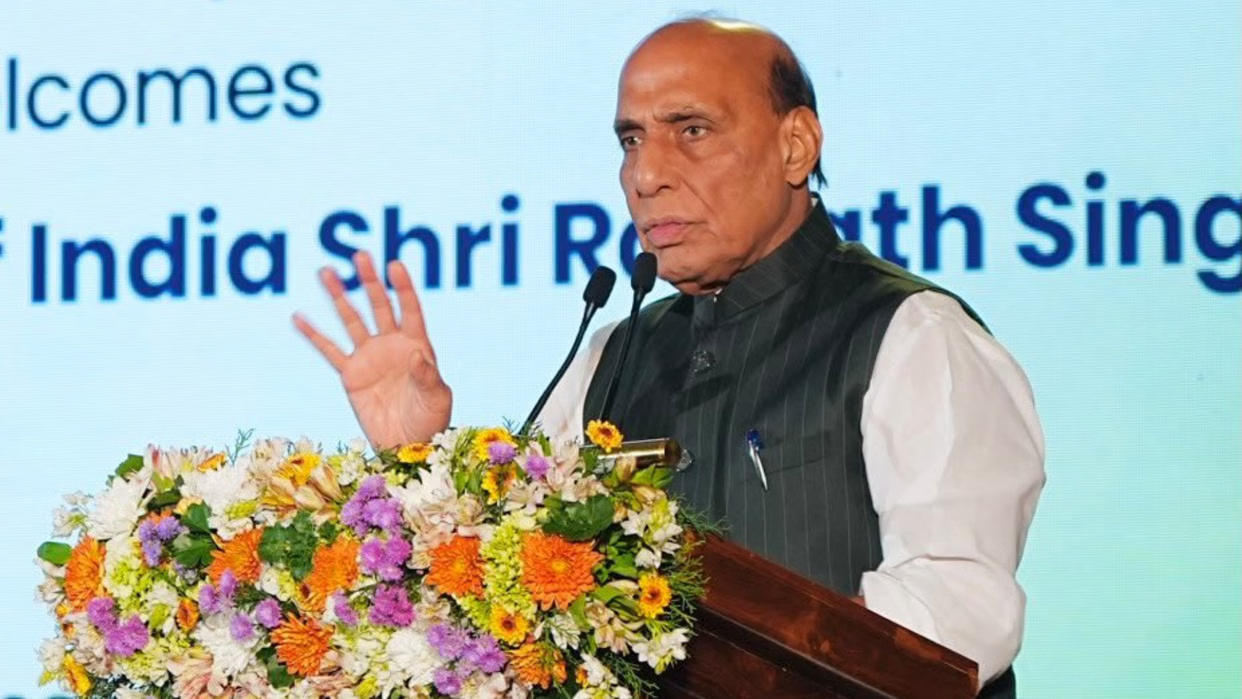राजनाथ सिंह ने राष्ट्रपति दिसानायके से की मुलाकात राजनाथ सिंह ने राष्ट्रपति दिसानायके से की मुलाकात